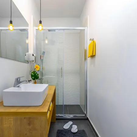 Zentrum Terra I By Interhome Appartement
