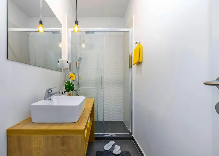Zentrum Terra I By Interhome Appartement