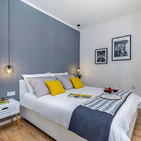 Zentrum Terra I By Interhome