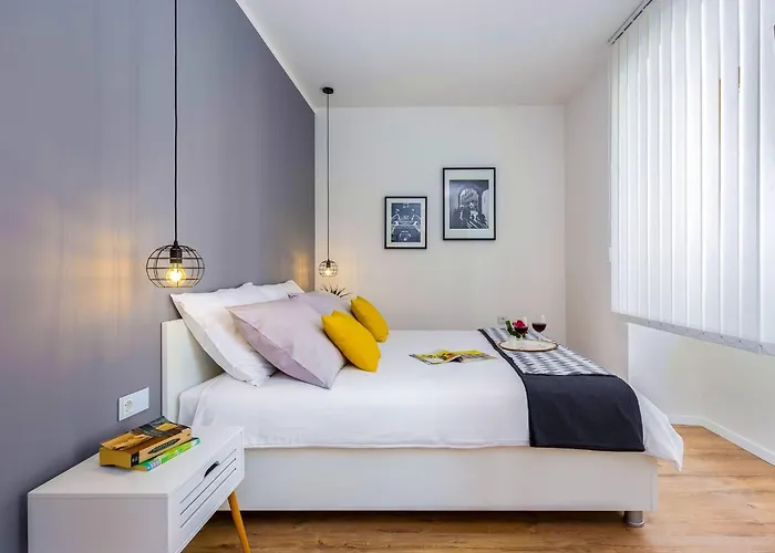 아파트 Zentrum Terra I By Interhome 리예카