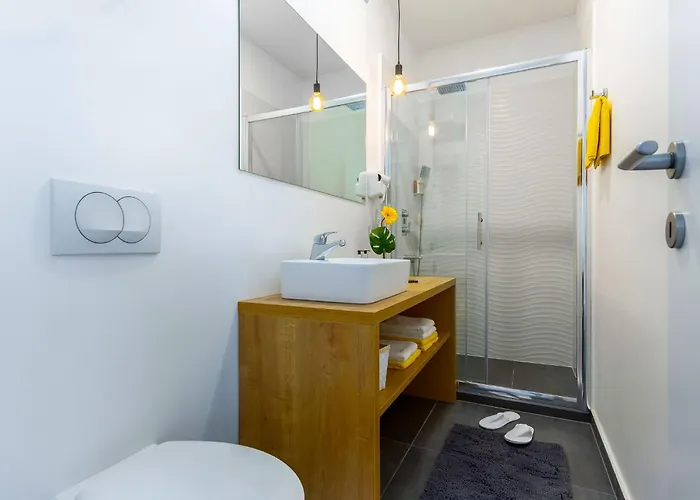 아파트 Zentrum Terra I By Interhome 리예카